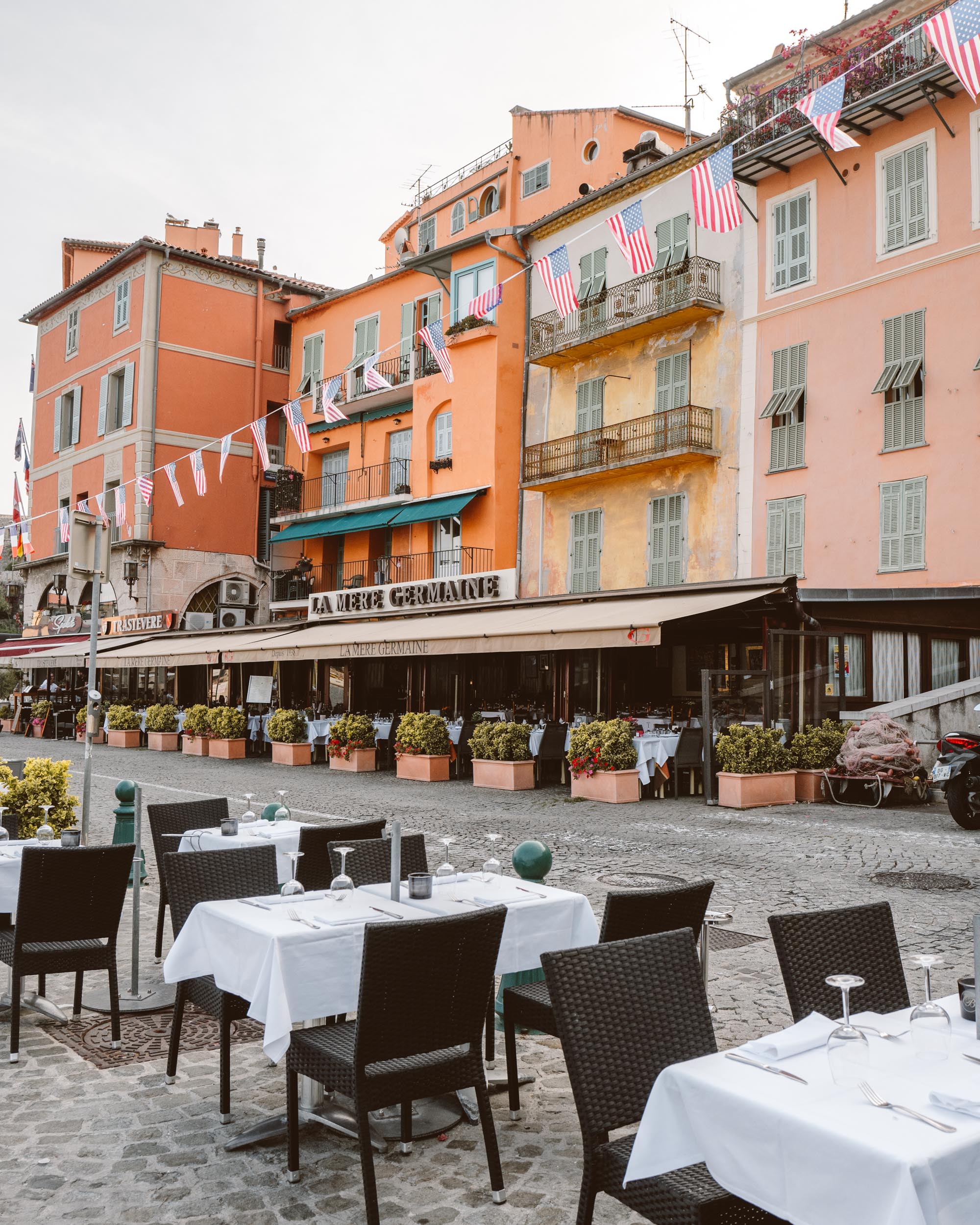Villefranche-Sur-Mer restaurants on the water in the French Riviera