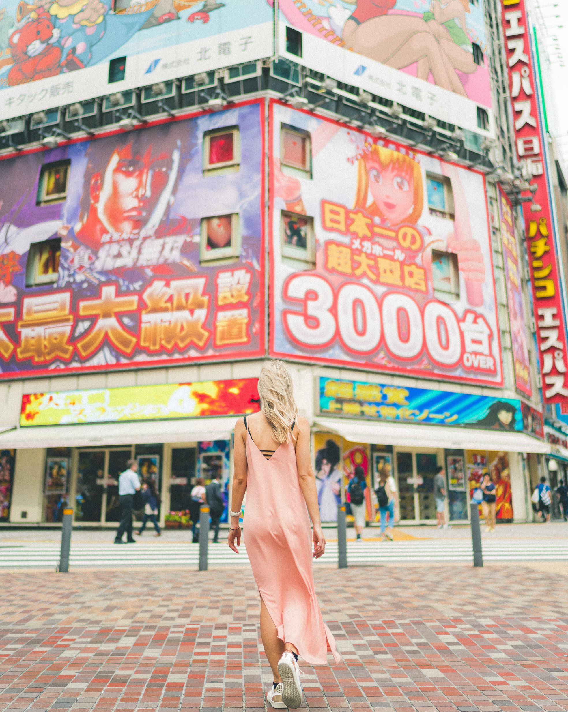 The Complete Tokyo Travel Guide | City Guides | Japan Travel Itinerary | Shinjuku Shibuya Harujuku Neighborhood Travel Tips 